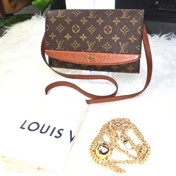 Louis Vuitton Handbags - 🔥😍 Beautiful Condition 🔥😍 Authentic Louis Vuitton Crossbody Bag